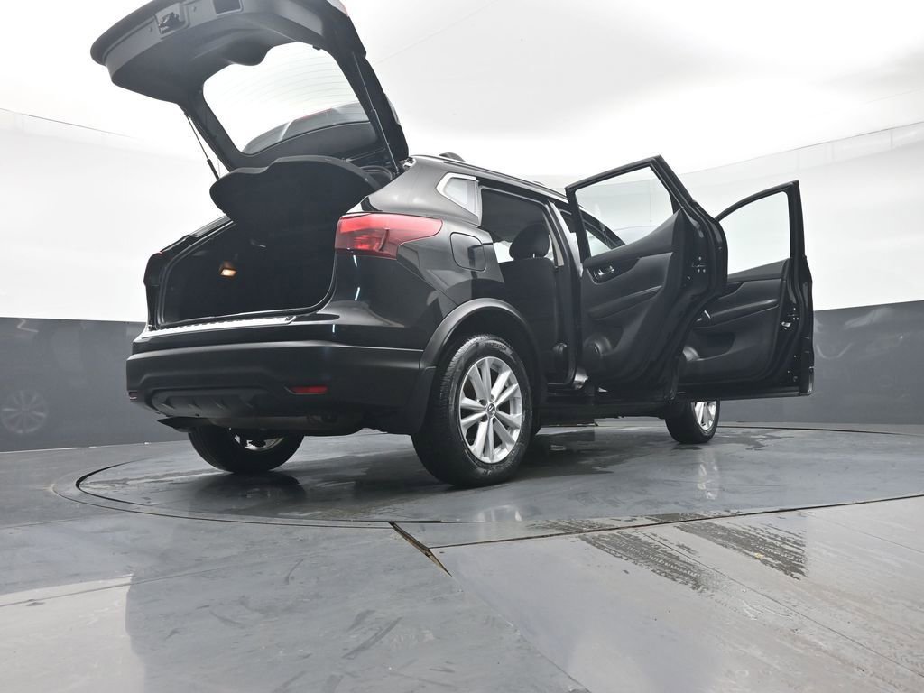 Used 2018 Nissan Rogue Sport SV w/ SV All-Weather Package image 46