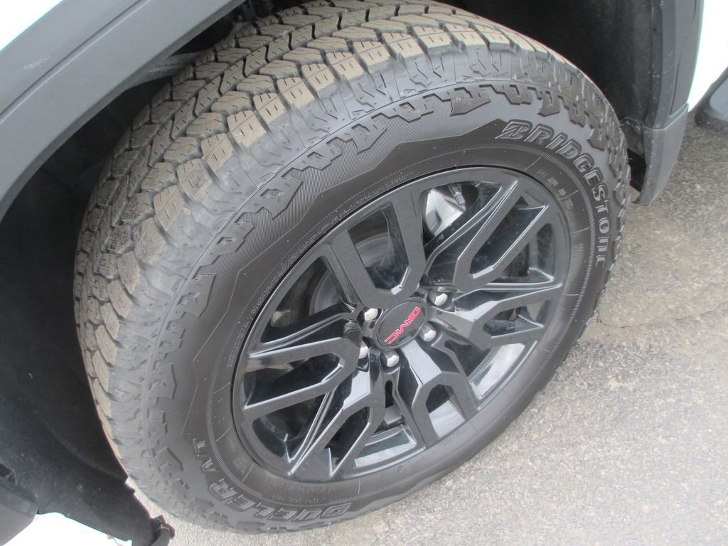 Used 2025 GMC Sierra 1500 Elevation w/ Elevation Premium Package image 14