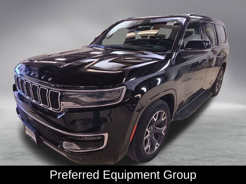 Used 2023 Jeep Wagoneer Series III w/ Preferred Equipment Group image 4