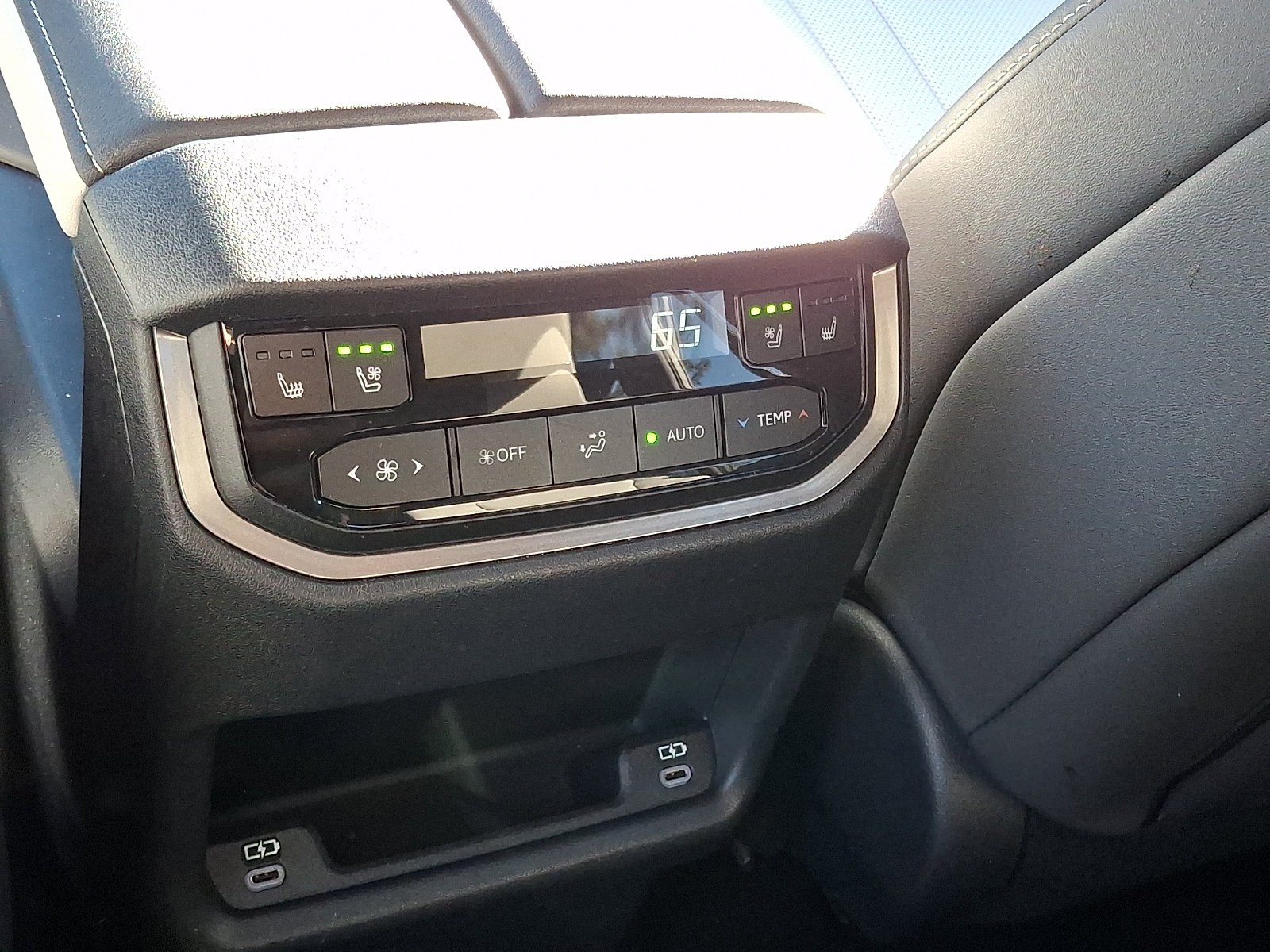 Certified 2024 Lexus TX 500h AWD w/ Technology Package image 12