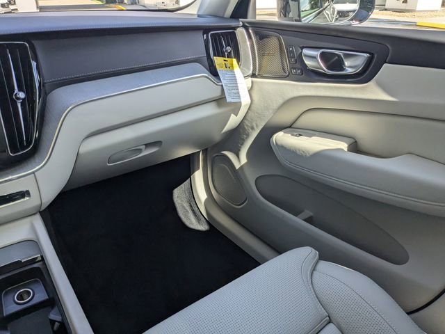 New 2025 Volvo XC60 B5 Ultra w/ Protection Package Premier image 21