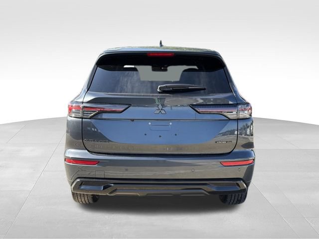 New 2026 Mitsubishi Outlander LE FWD image 4