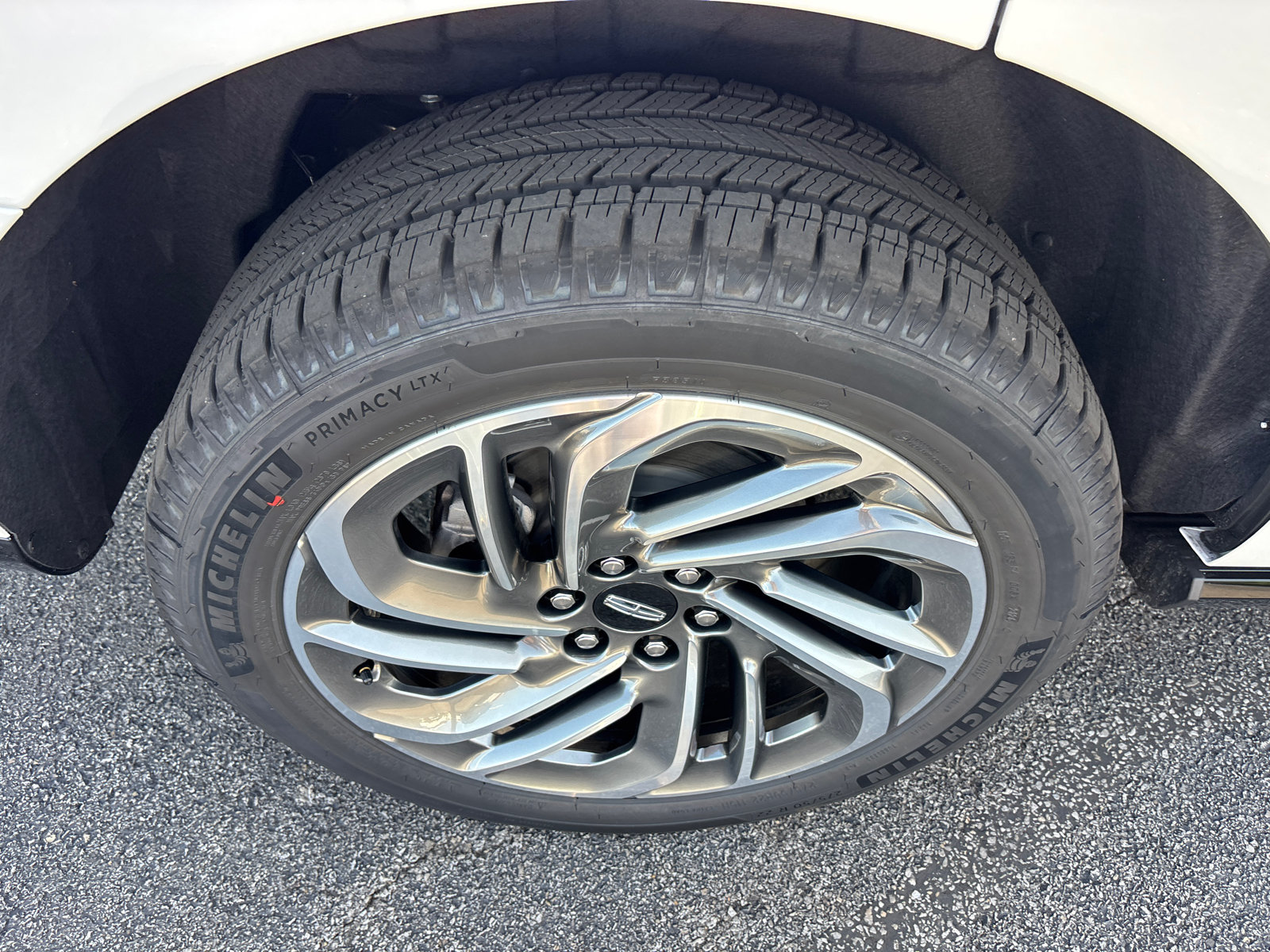 New 2027 Lincoln Navigator Reserve AWD/4WD image 10
