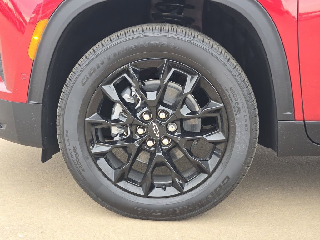 New 2026 Chevrolet Traverse LT w/ Enhanced Driving Package FWD image 18