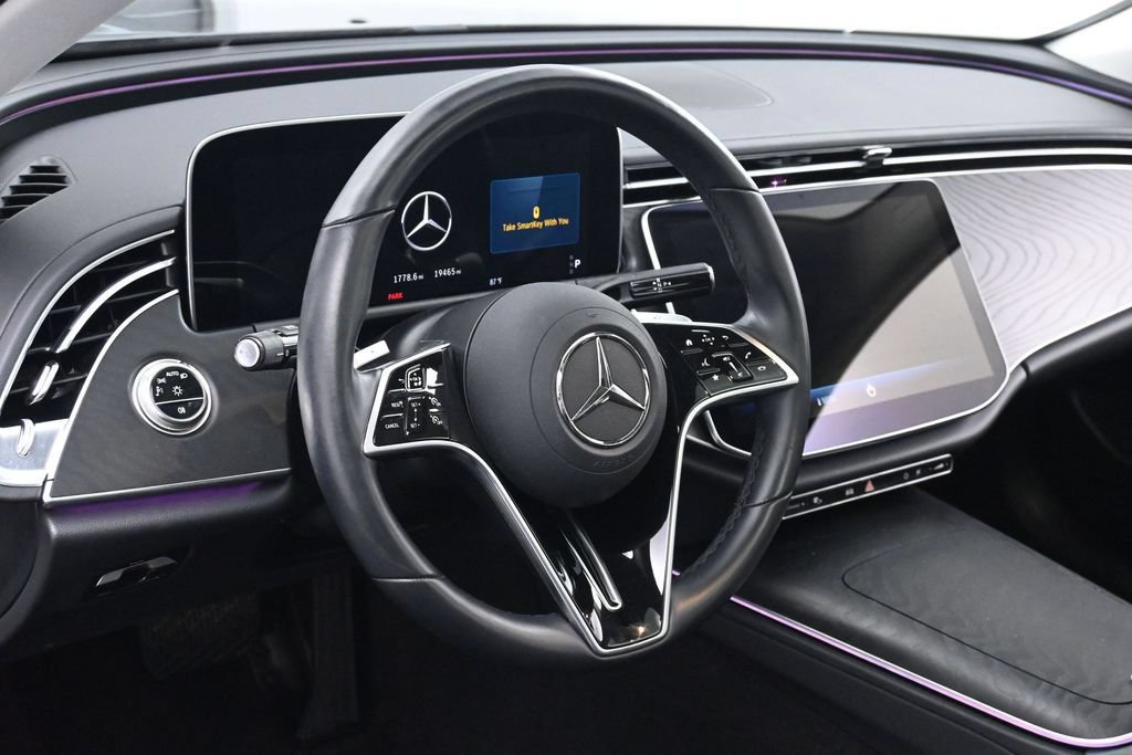 Used 2025 Mercedes-Benz E 350 Sedan image 25