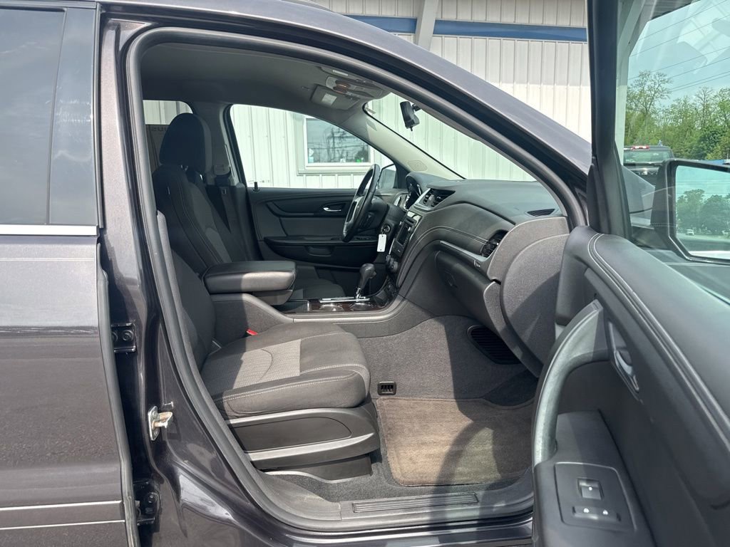 Used 2016 Chevrolet Traverse LT FWD image 21