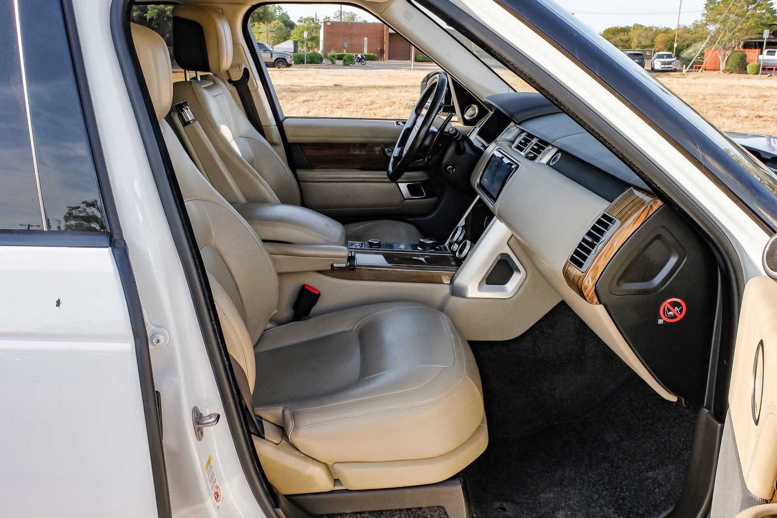 Used 2018 Land Rover Range Rover Supercharged AWD/4WD image 35