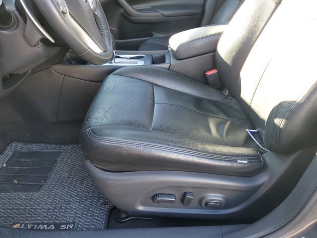 Used 2017 Nissan Altima 2.5 SR image 15