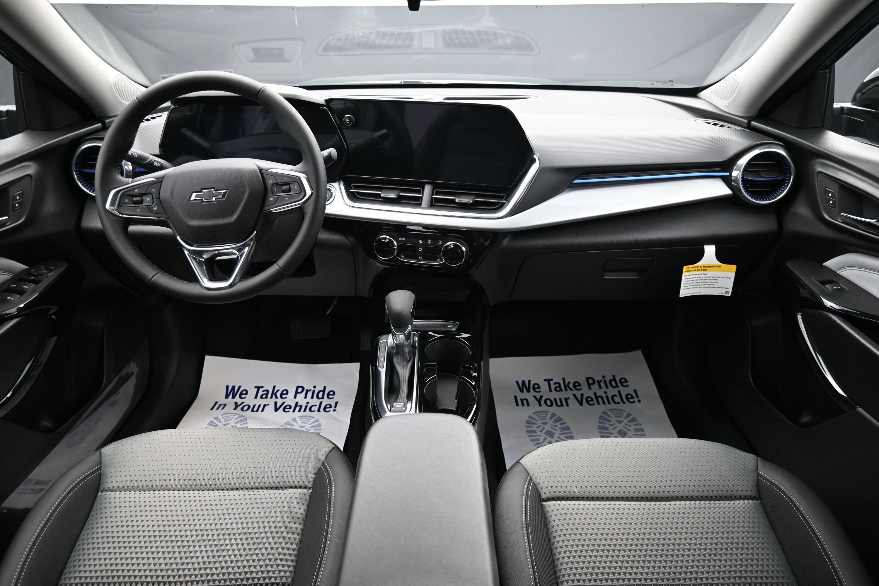 New 2026 Chevrolet Trax LT w/ Sunroof Package FWD image 24