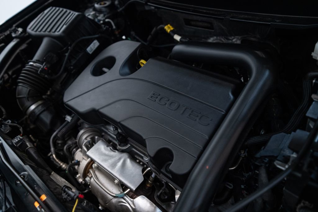 Used 2024 GMC Terrain AT4 w/ Infotainment Package II image 42