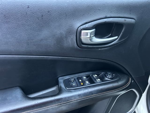 Used 2020 Jeep Compass Latitude image 26