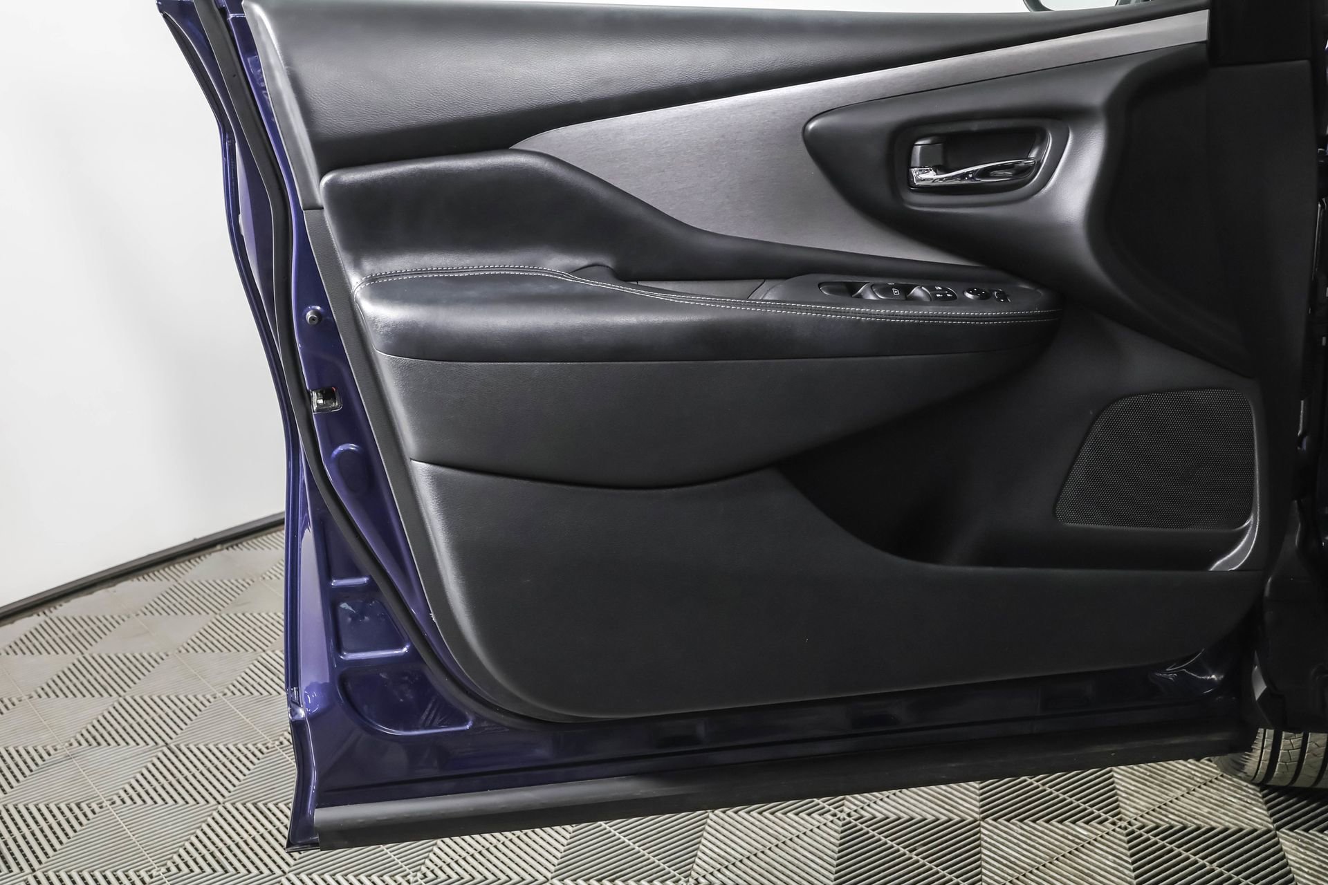 Used 2019 Nissan Murano S image 33