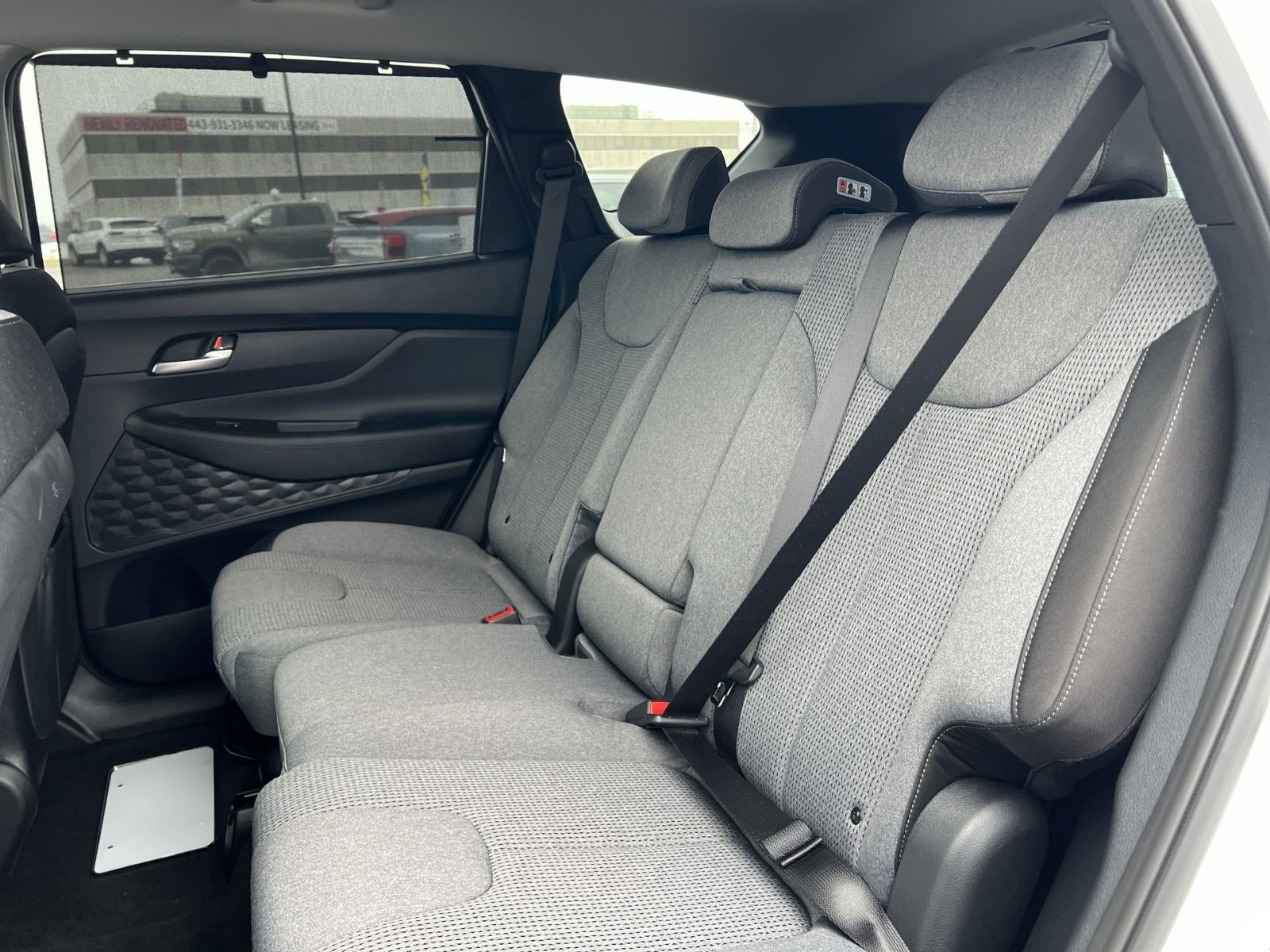 Used 2022 Hyundai Santa Fe SEL Convenience image 23