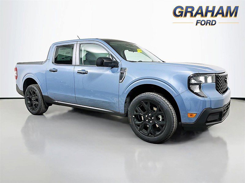 New 2025 Ford Maverick XLT w/ Black Appearance Package