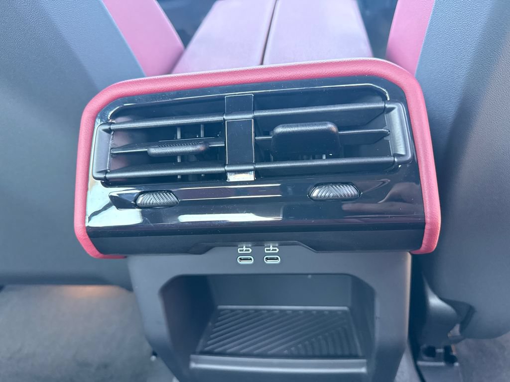 New 2027 BMW i5 M60 w/ M Sport Package AWD/4WD image 17