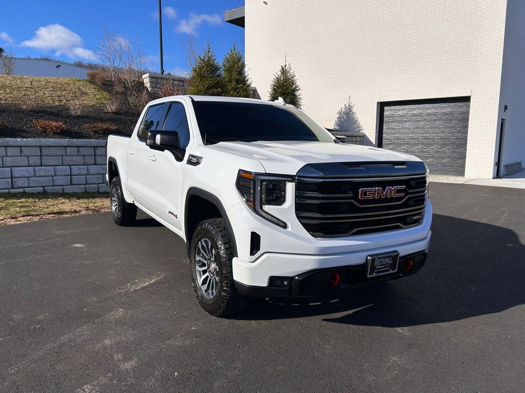 Certified 2022 GMC Sierra 1500 AT4 w/ AT4 Preferred Package image 1