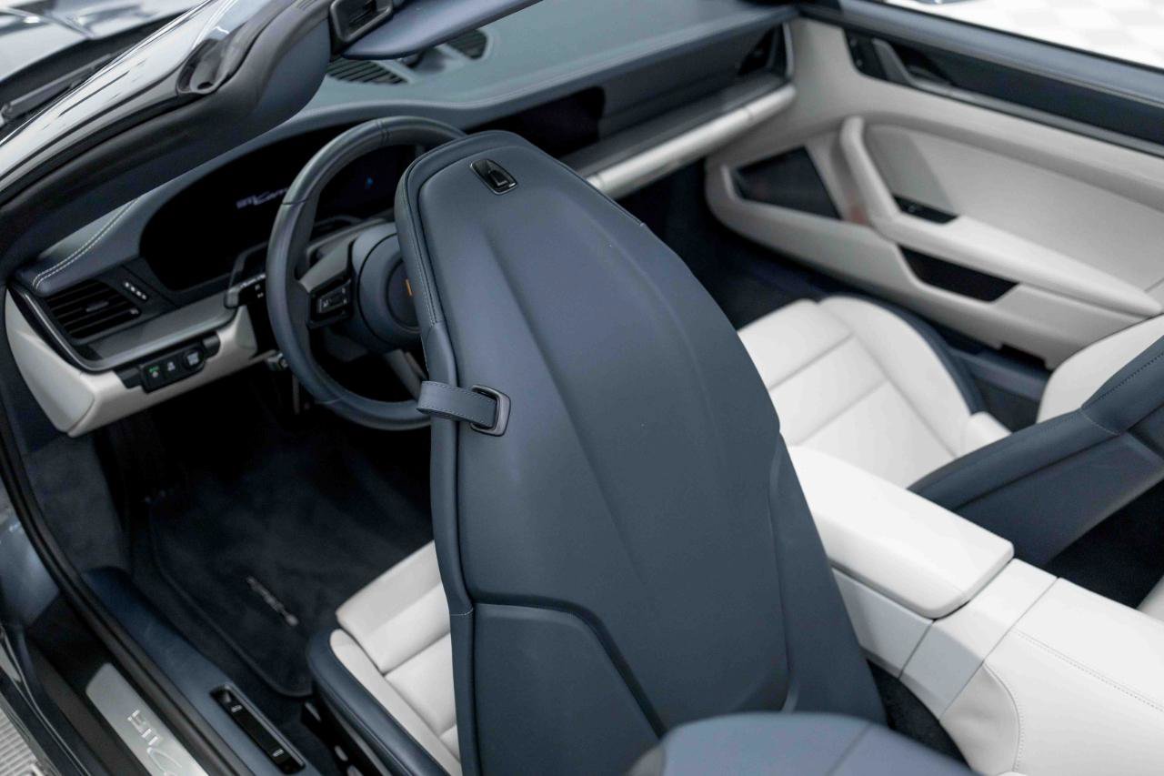 Used 2025 Porsche 911 Carrera S RWD image 47
