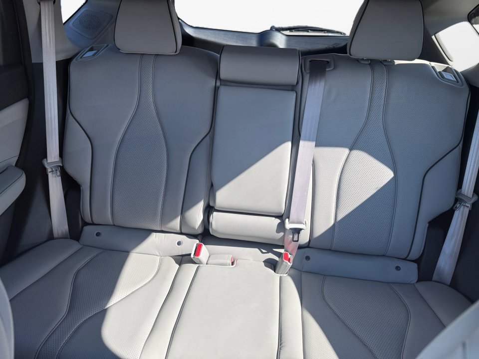 Used 2024 Acura RDX SH-AWD w/ Advance Package image 12