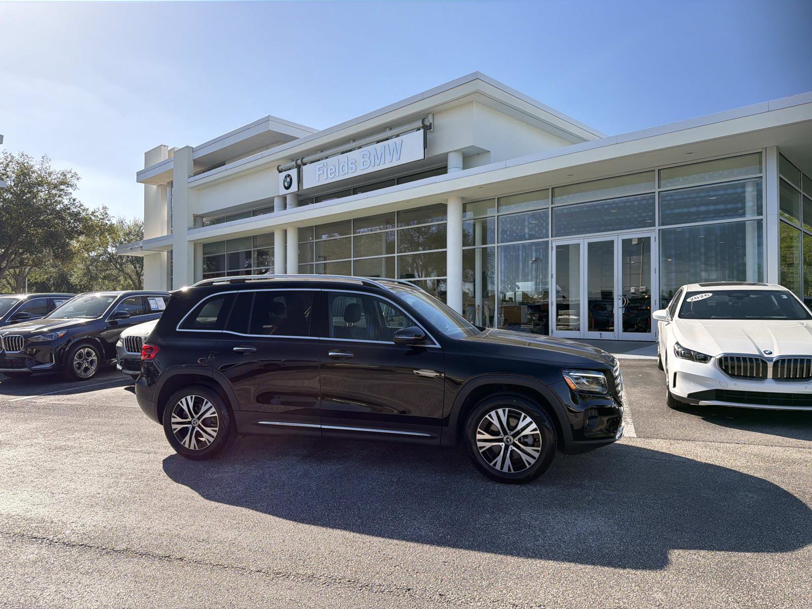 Used 2025 Mercedes-Benz GLB 250 image 1