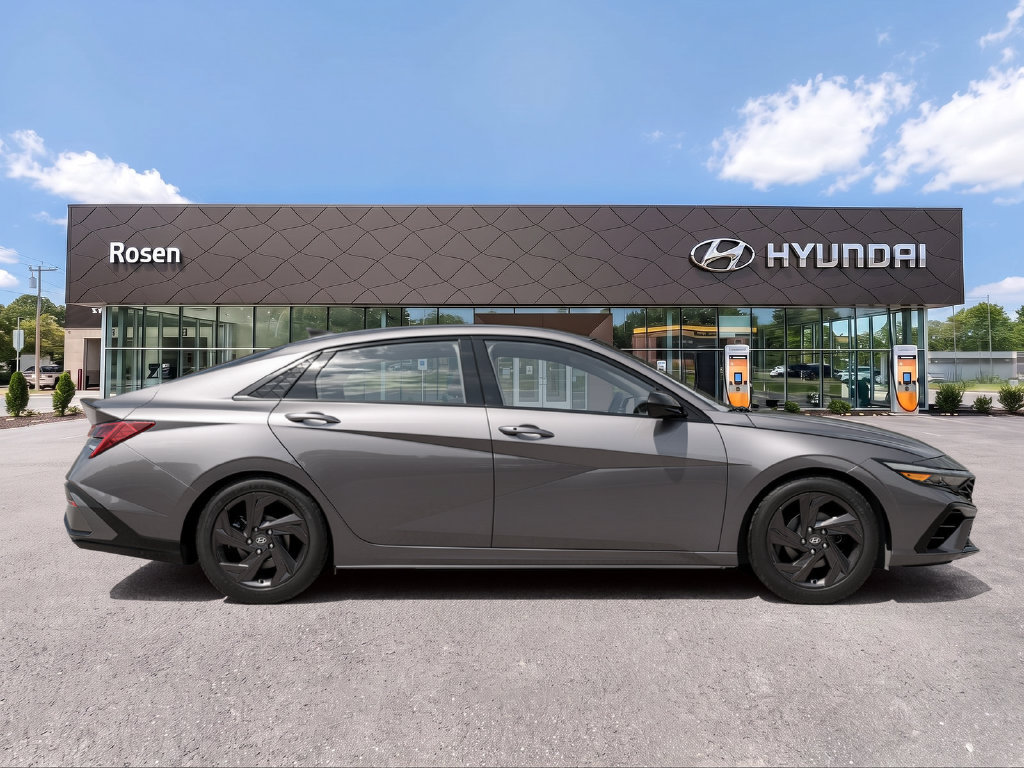 New 2026 Hyundai Elantra SEL Sport FWD image 6