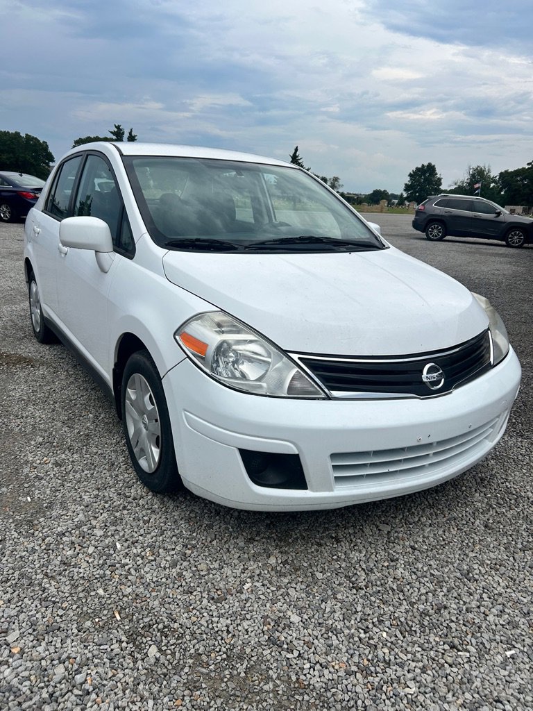 Used 2011 Nissan Versa 1.8 S w/ PWR Plus Pkg image 3