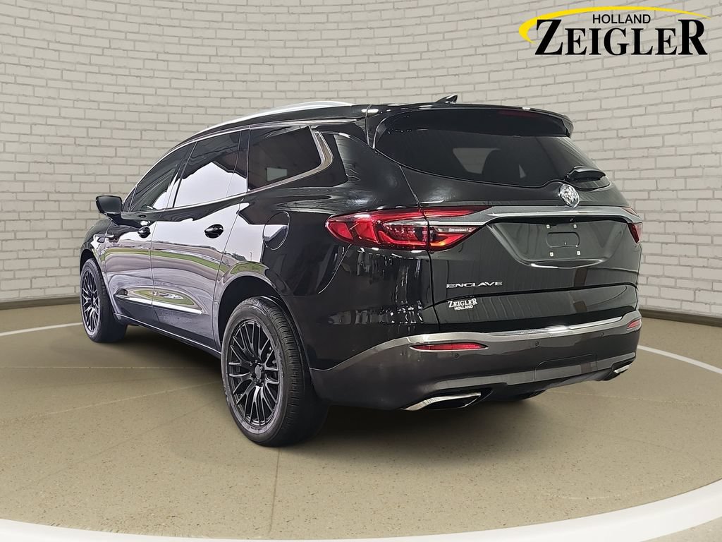 Used 2021 Buick Enclave Essence w/ Sound and Sites Package AWD/4WD image 7