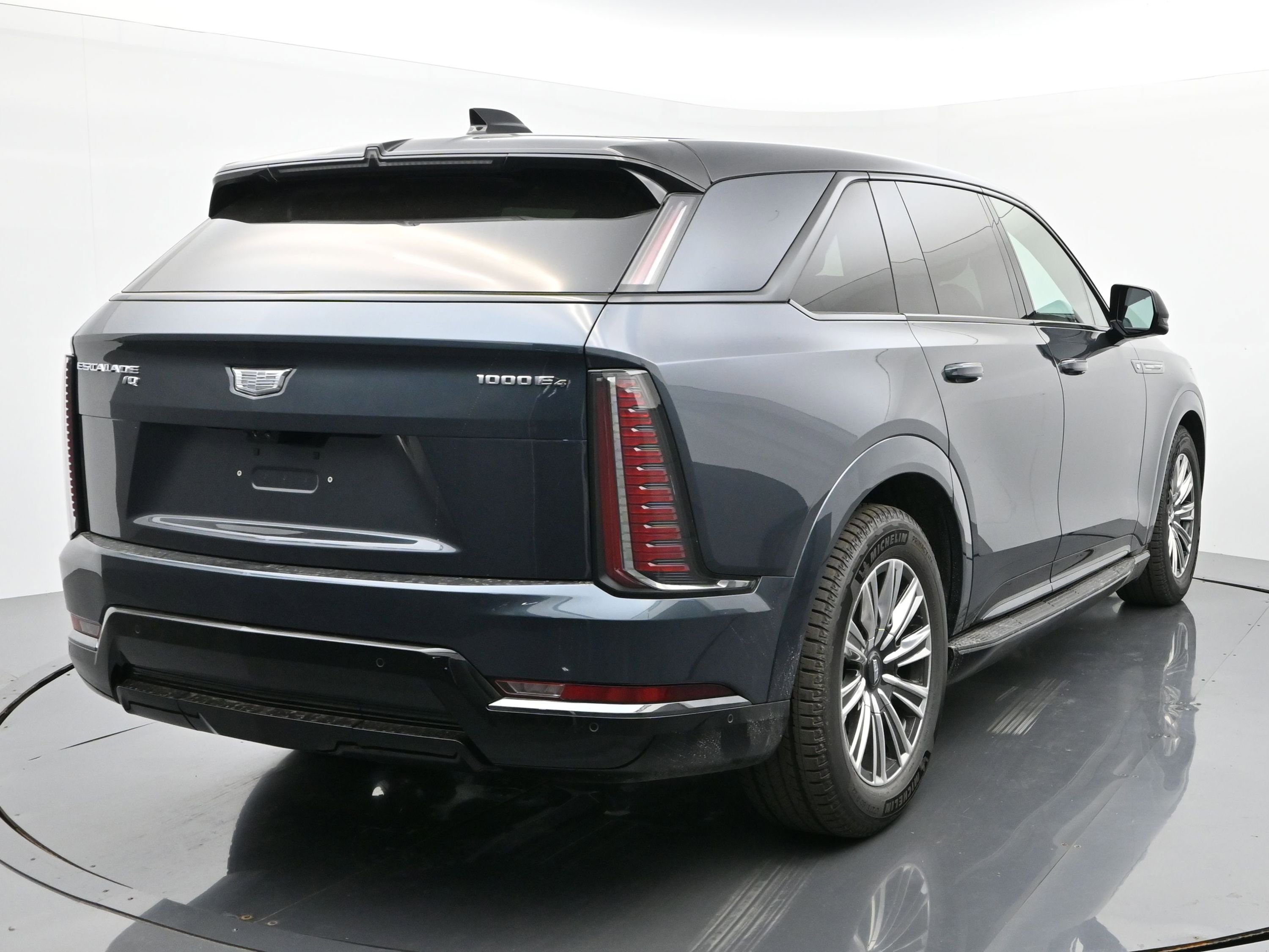 New 2026 Cadillac Escalade IQ Sport 1 w/ LPO, Floor Liner Package image 5