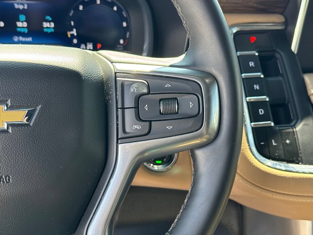 Used 2023 Chevrolet Tahoe Premier AWD/4WD image 16