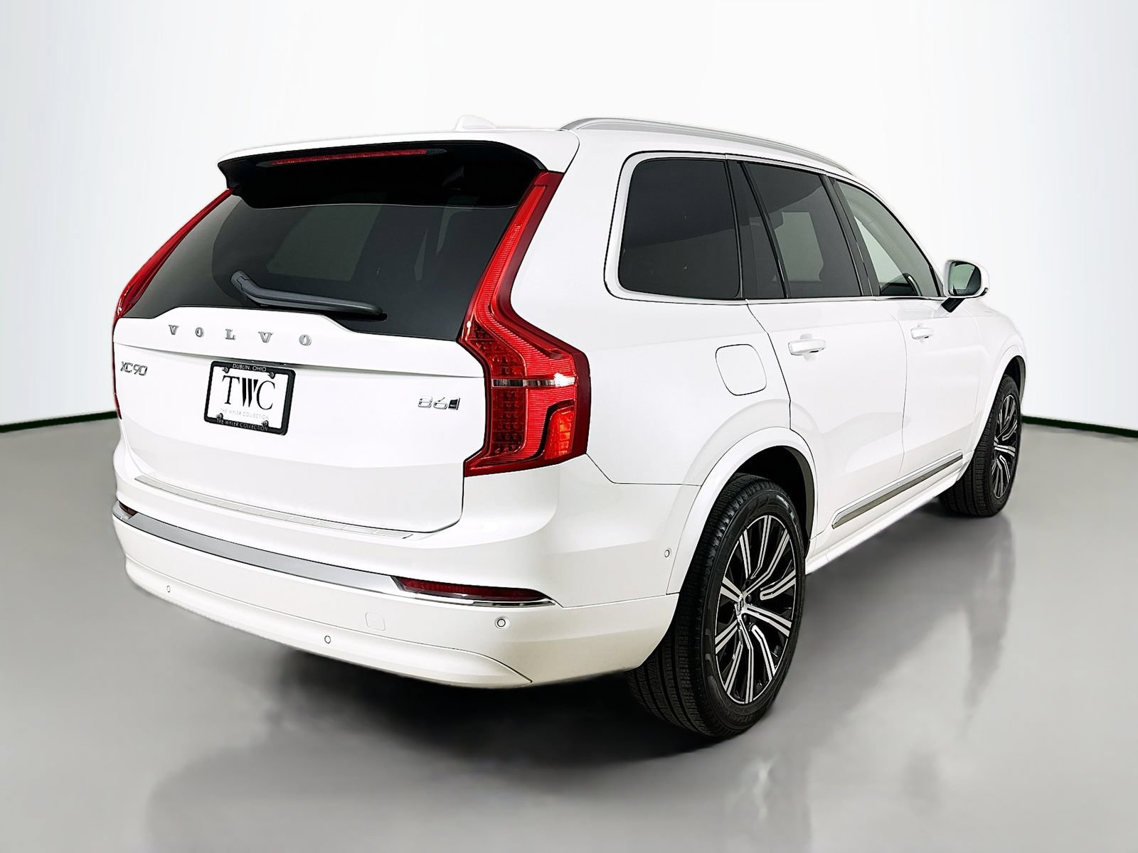 Used 2025 Volvo XC90 B6 Plus w/ Protection Package Premier AWD/4WD image 5