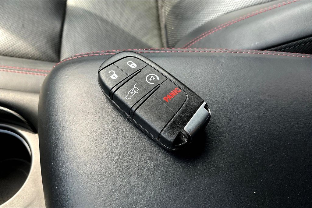 Used 2022 Dodge Durango R/T RWD image 33