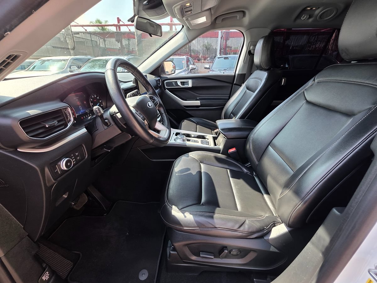 Used 2020 Ford Explorer XLT w/ Equipment Group 202A RWD image 21