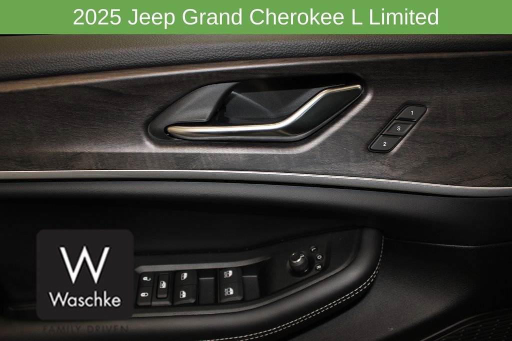 New 2025 Jeep Grand Cherokee L Limited w/ Trailer Tow Package image 13