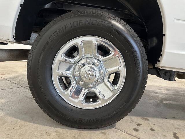 Used 2016 RAM 2500 Tradesman w/ Chrome Appearance Group AWD/4WD image 23