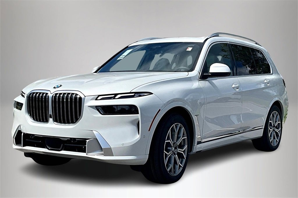 New 2026 BMW X7 xDrive40i w/ Executive Package image 2