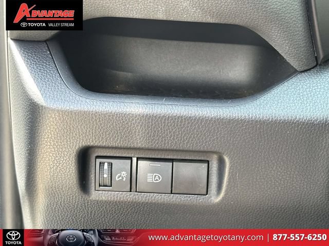 Certified 2019 Toyota RAV4 LE FWD image 24