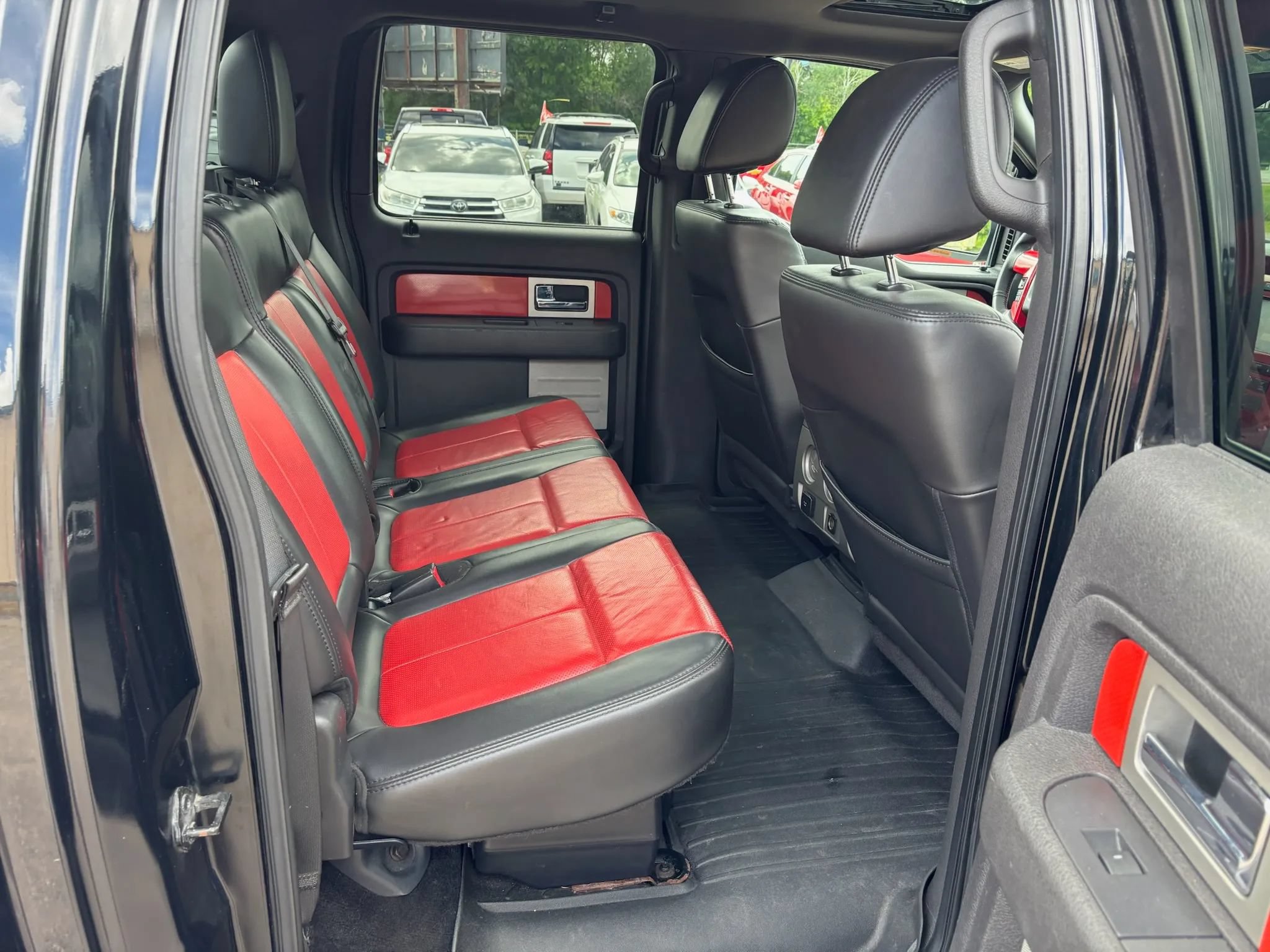 Used 2011 Ford F150 Raptor w/ Raptor Luxury Pkg AWD/4WD image 30