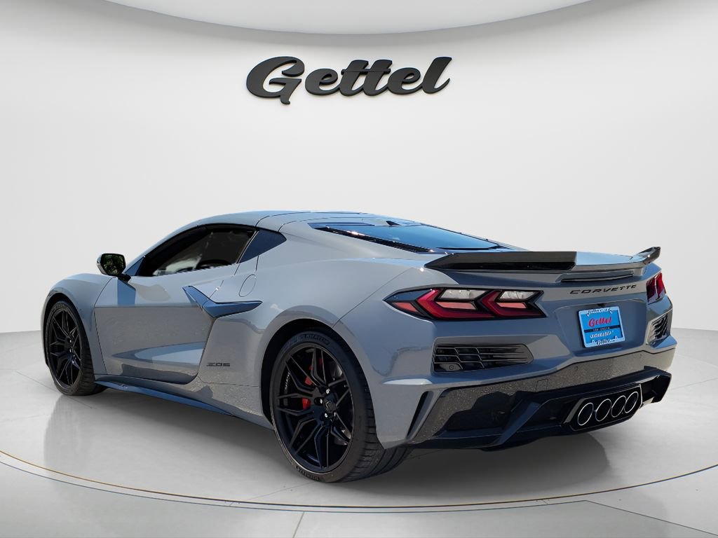 Used 2025 Chevrolet Corvette Z06 image 6