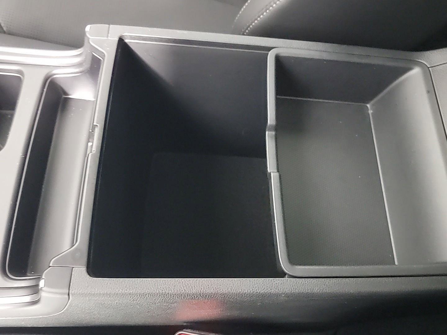 Used 2025 Kia Sorento EX w/ Panoramic Sunroof Package image 36