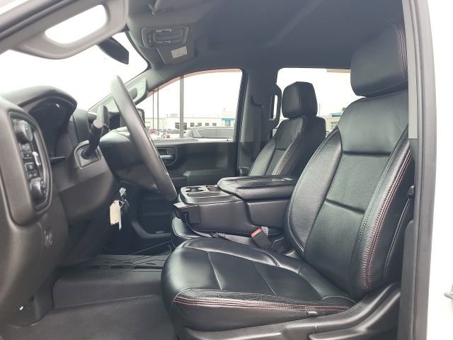 Used 2022 Chevrolet Silverado 2500 Custom w/ Custom Value Package image 10