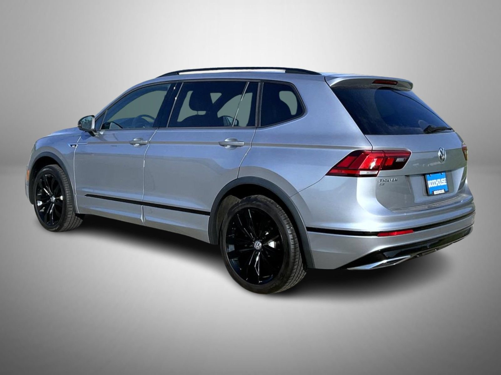 Used 2020 Volkswagen Tiguan SE R-Line FWD image 7