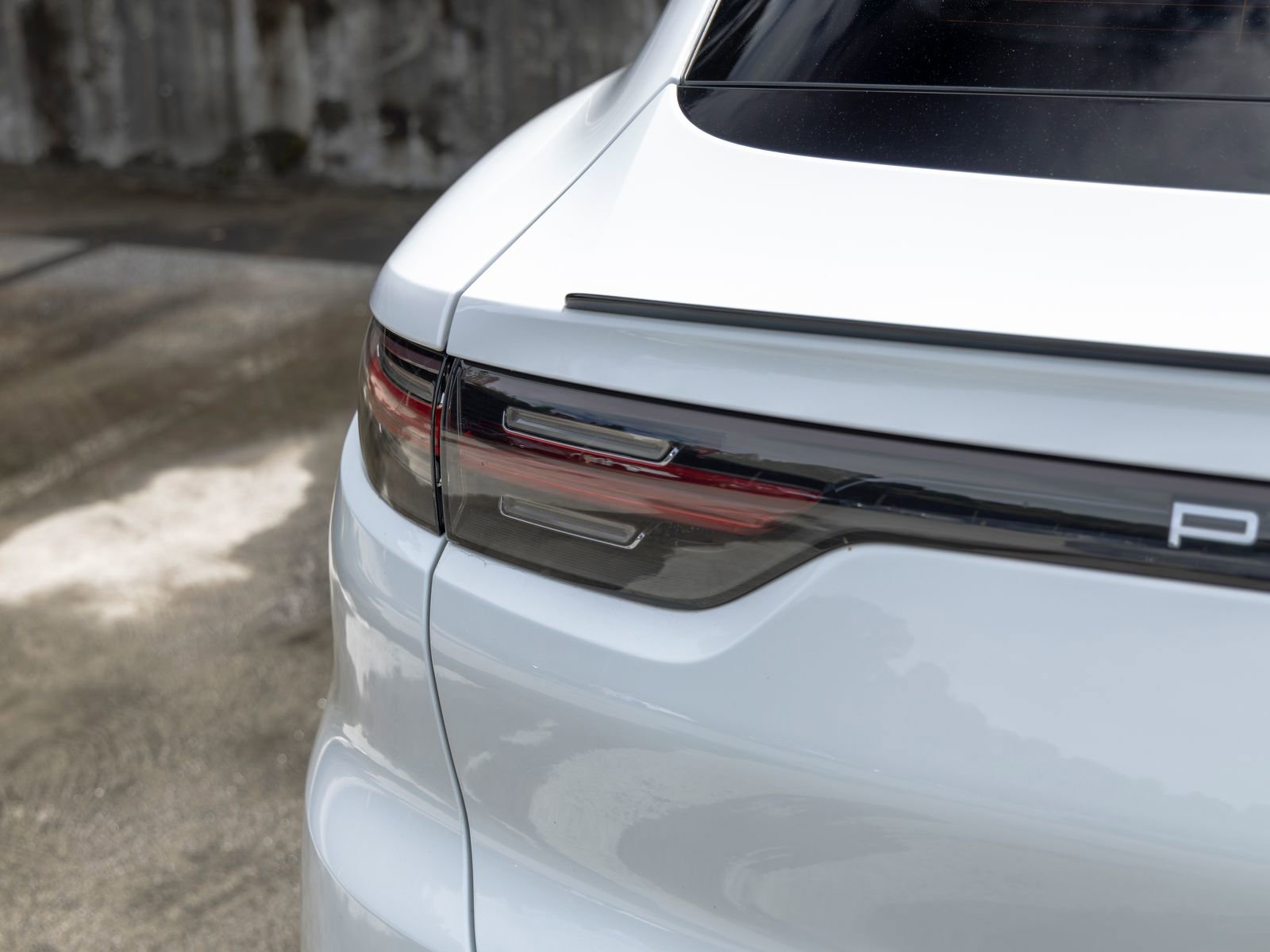 Certified 2021 Porsche Cayenne Coupe image 18