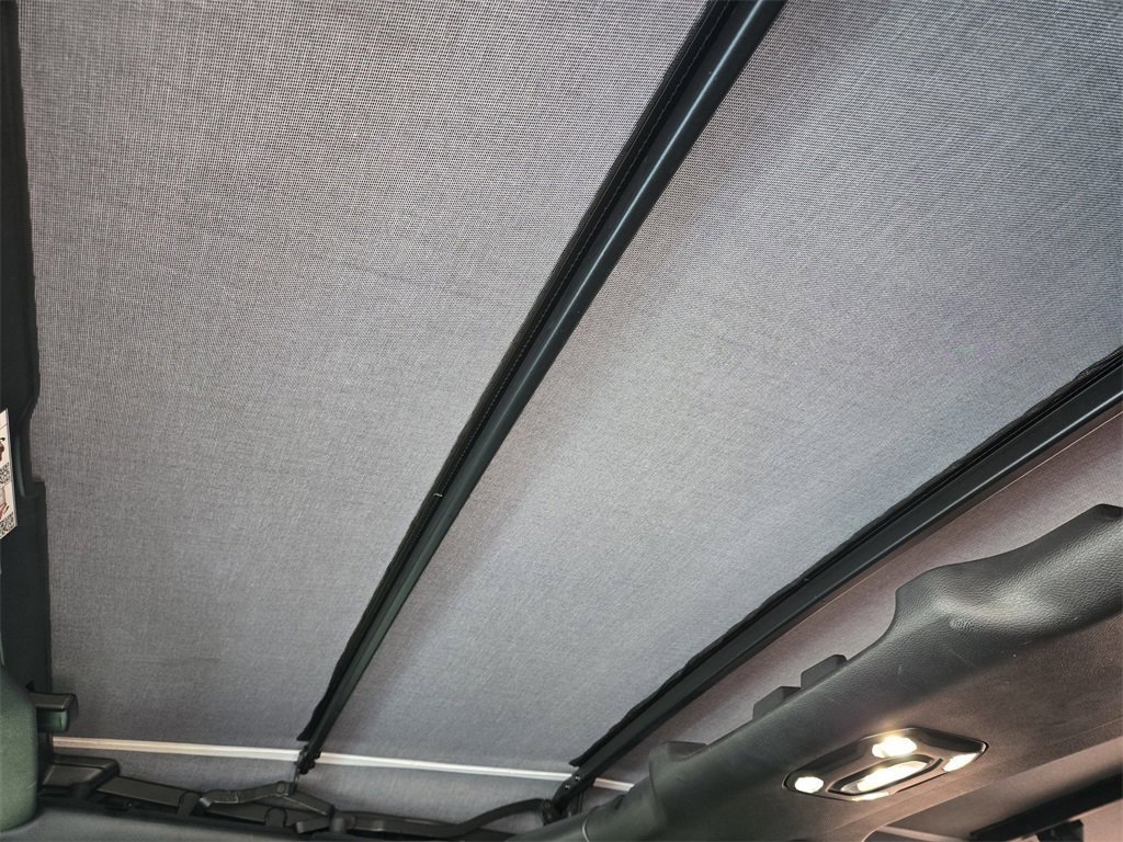 Used 2021 Jeep Wrangler Sport S image 27