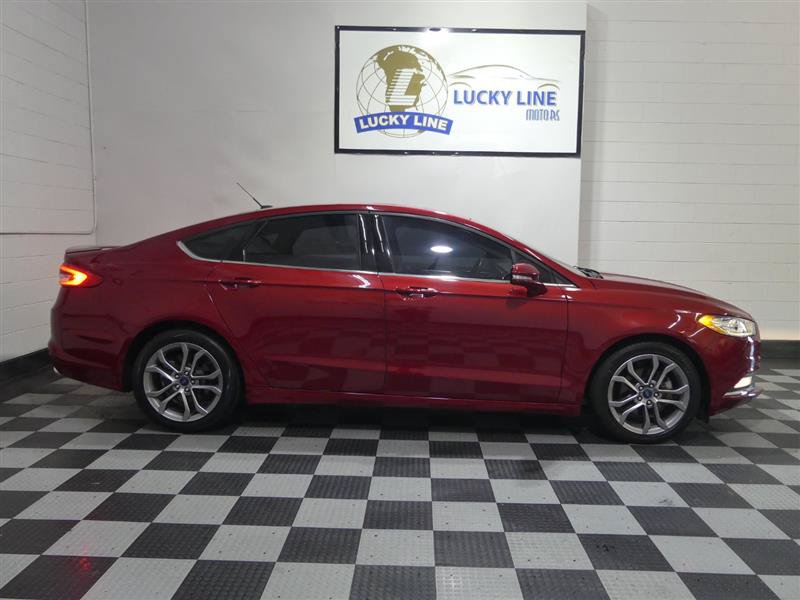 Used 2017 Ford Fusion SE w/ Equipment Group 201A FWD image 6