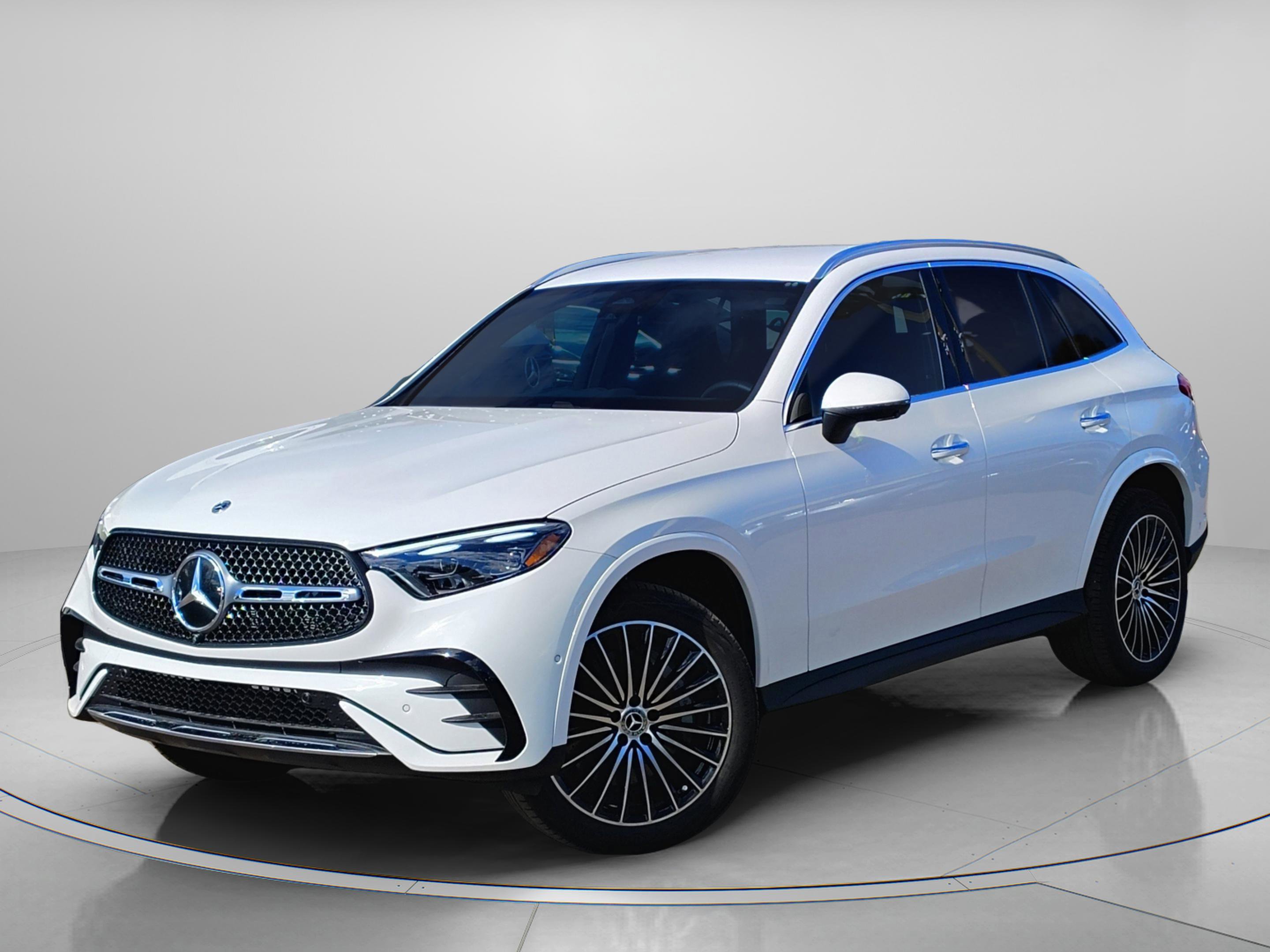 Certified 2026 Mercedes-Benz GLC 300 4MATIC image 2