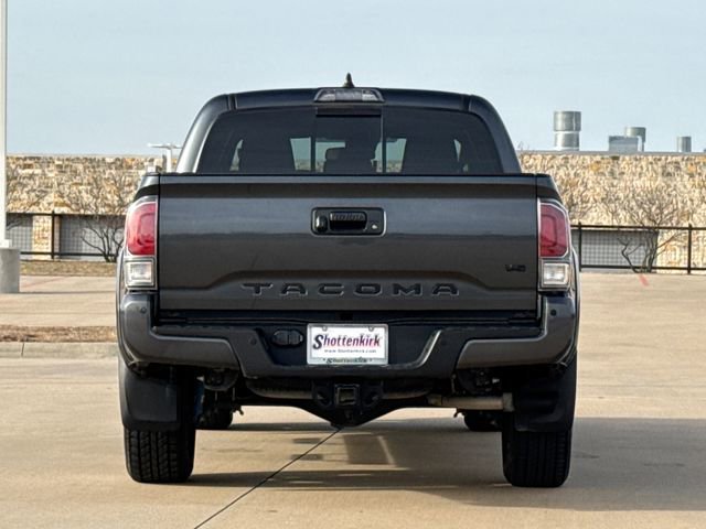 Used 2022 Toyota Tacoma TRD Sport w/ Technology Package image 7