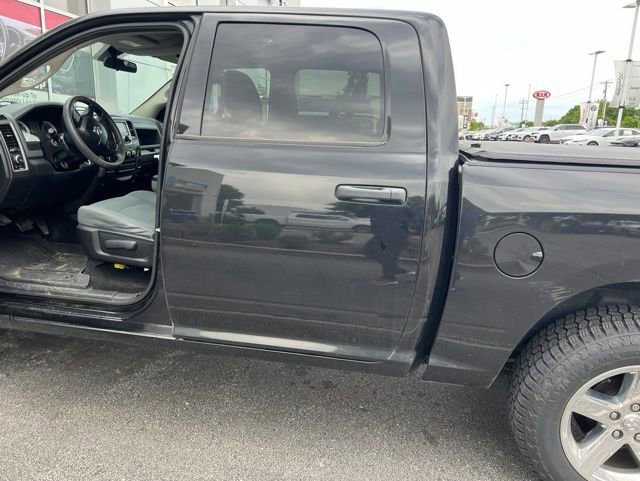 Used 2016 RAM 1500 Express w/ Popular Equipment Group AWD/4WD image 3