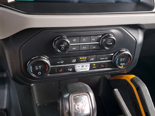 Used 2023 Ford Bronco Badlands AWD/4WD image 16