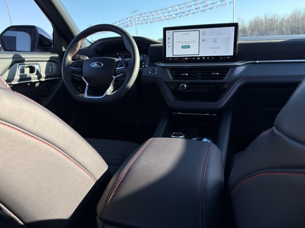 Used 2025 Ford Explorer ST-Line image 36