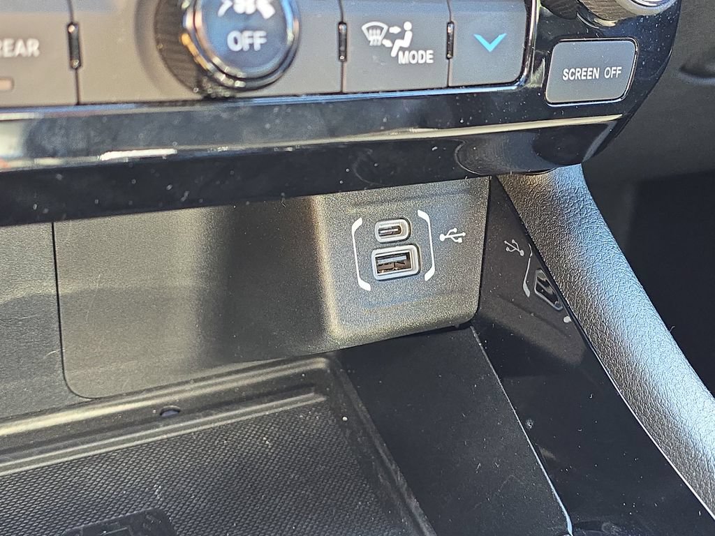 Certified 2025 Jeep Compass Trailhawk w/ Trailhawk Elite Group AWD/4WD image 36