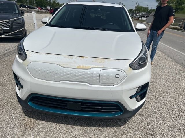 Used 2022 Kia Niro EX Premium w/ Cold Weather Package FWD image 3